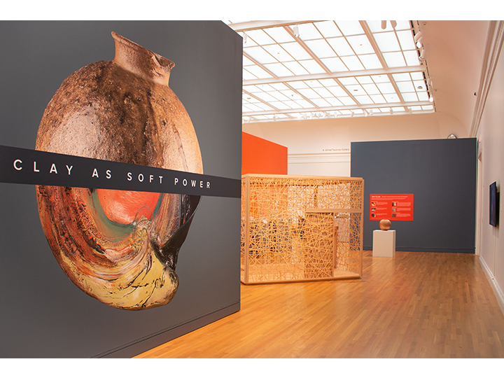 Clay as Soft Power- Shigaraki Ware in Postwar America and Japan